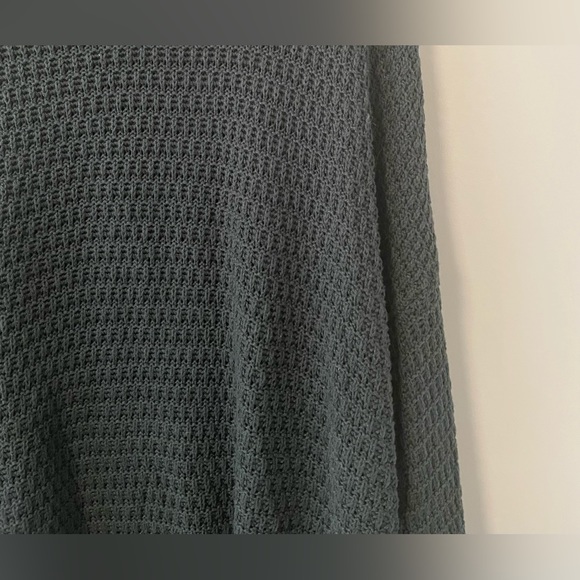 Dark Green Knit Tunic Sweater - Picture 2 of 3